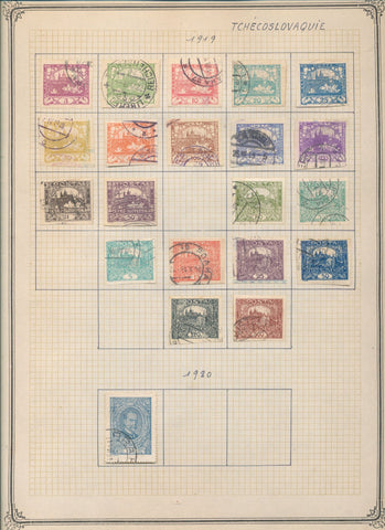 Czechoslovakia Early/Mid Used MH Collection(Apx 140 Items)  UK3824